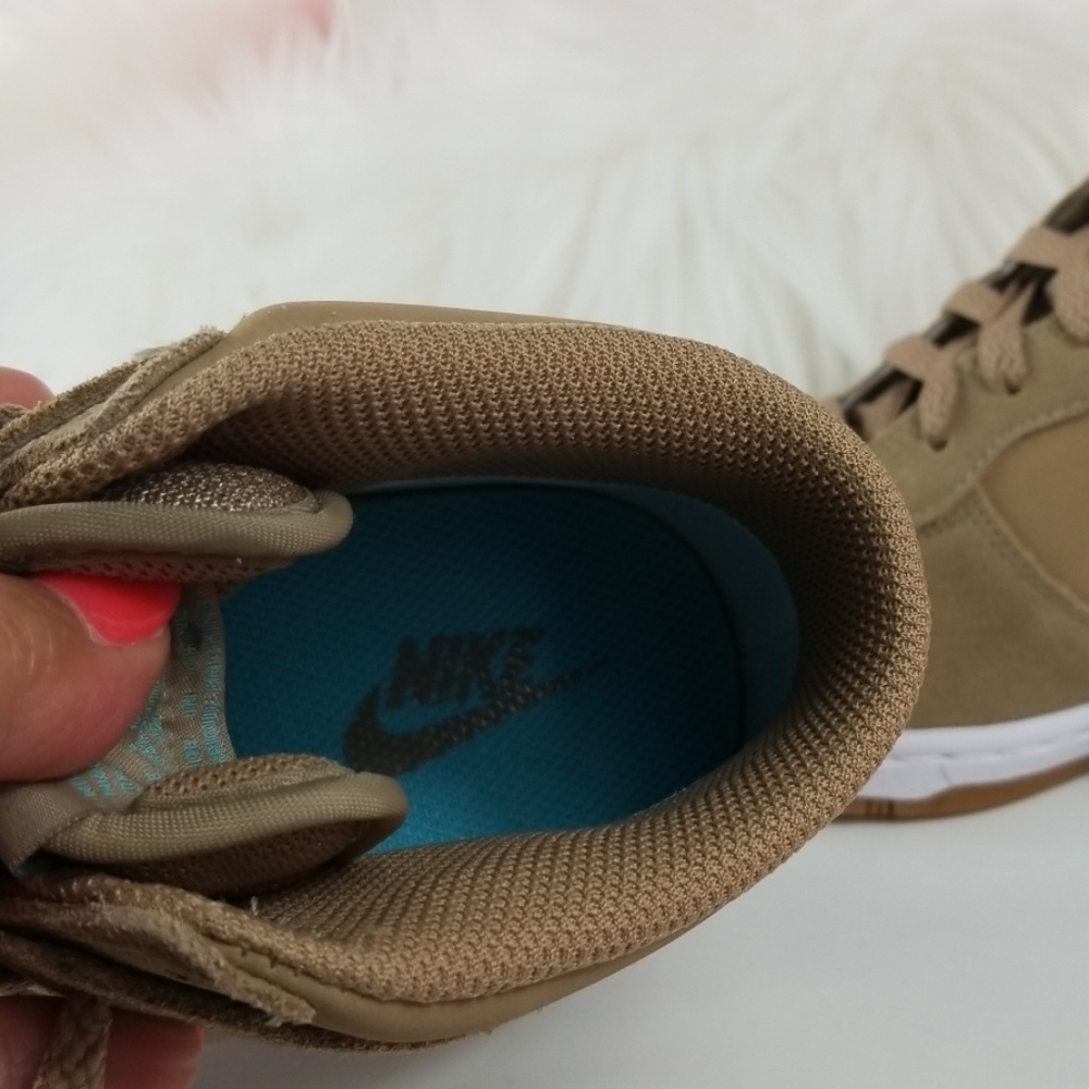 💥SOLD OUT💥Sky High Dunk Essential Womens Sizes - Picture 7 of 8